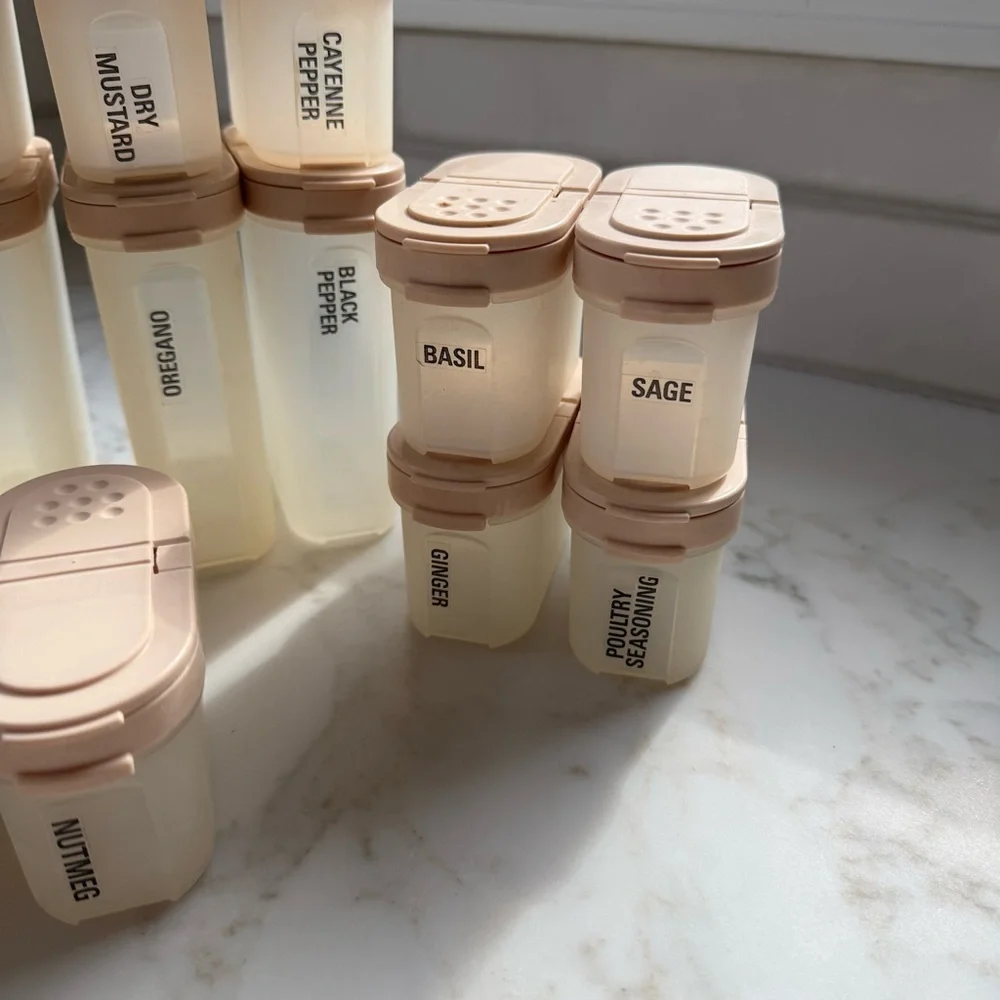 Tupperware 24pc Modular Mates Spice Containers Vintage 80’s Tan and Pink Lids